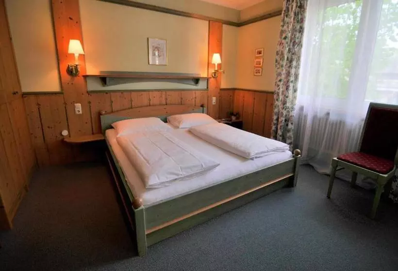 ホテル Landgasthof Kirchenwirt