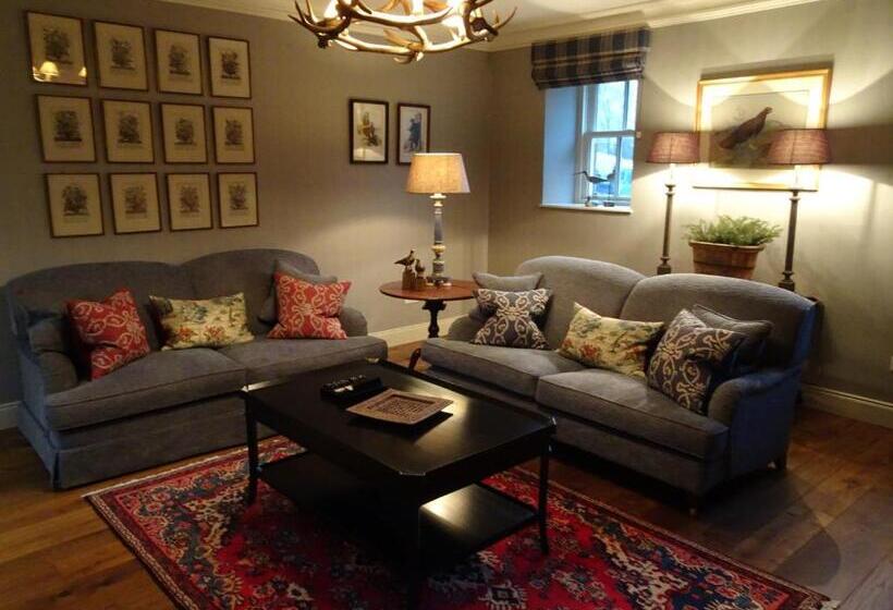 Hotell The Loch Lomond Arms