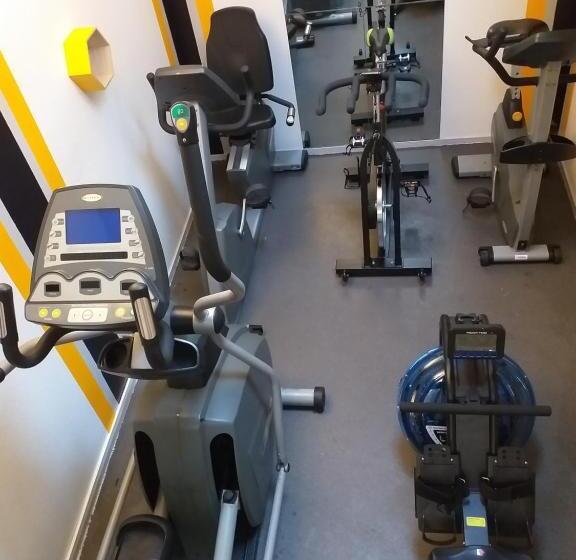 호텔 Kyriad Direct Macon Sud