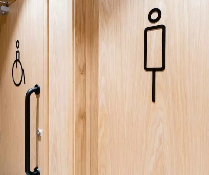 Hotelli Sleep  N Fly Sleep Lounge, North Node   Transit Only