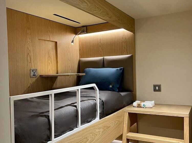 Hotel Sleep N Fly Sleep Lounge, North Node Transit Only