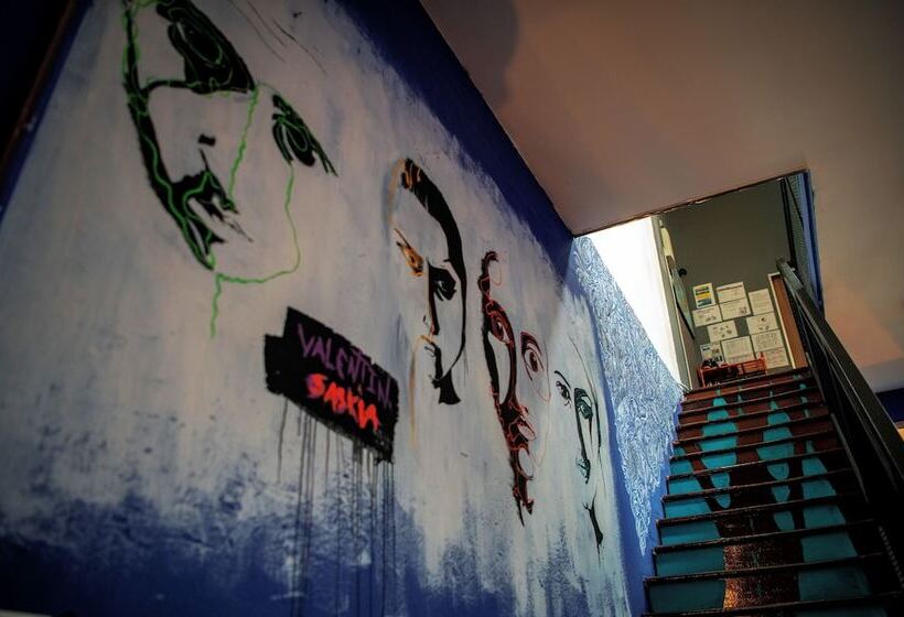 Rope Walk Guesthouse   Hostel