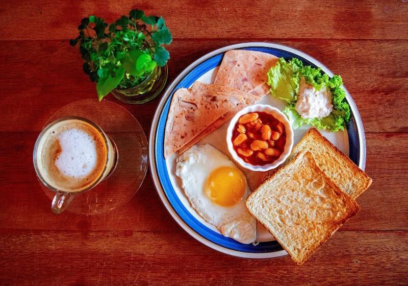 Rope Walk Guesthouse   Hostel