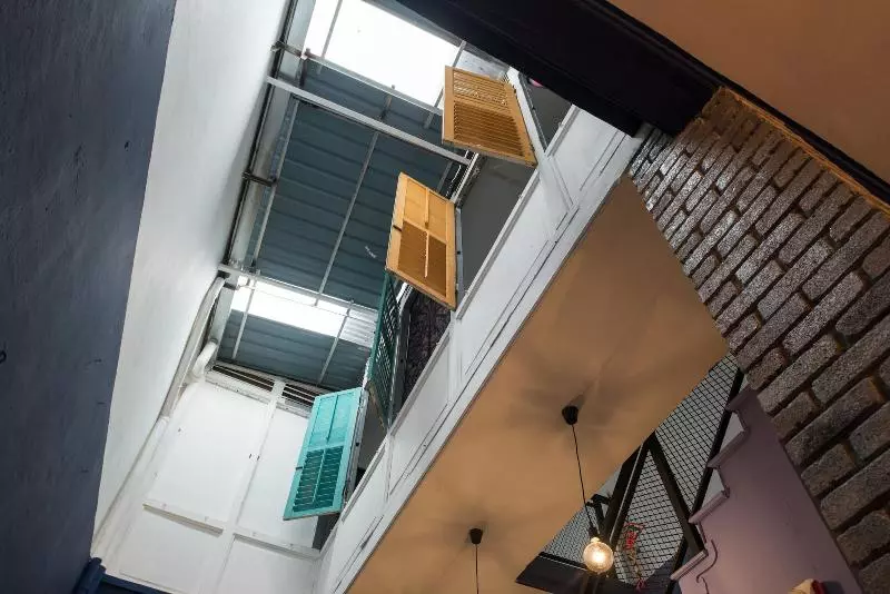 Rope Walk Guesthouse   Hostel