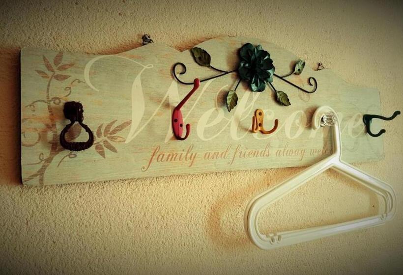 تختخواب و صبحانه Galilee