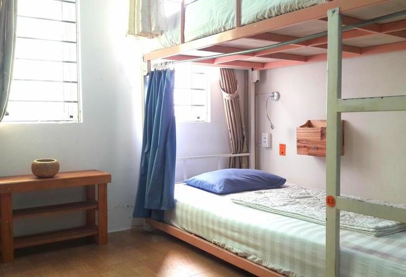Hi Danang Beach Hostel