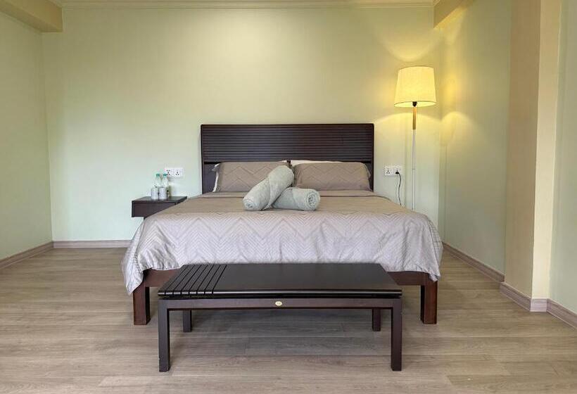 Отель Bao Sheng Durian Farm