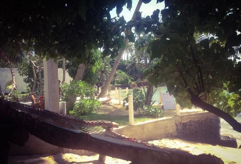 Hotel Mirissa Seastar