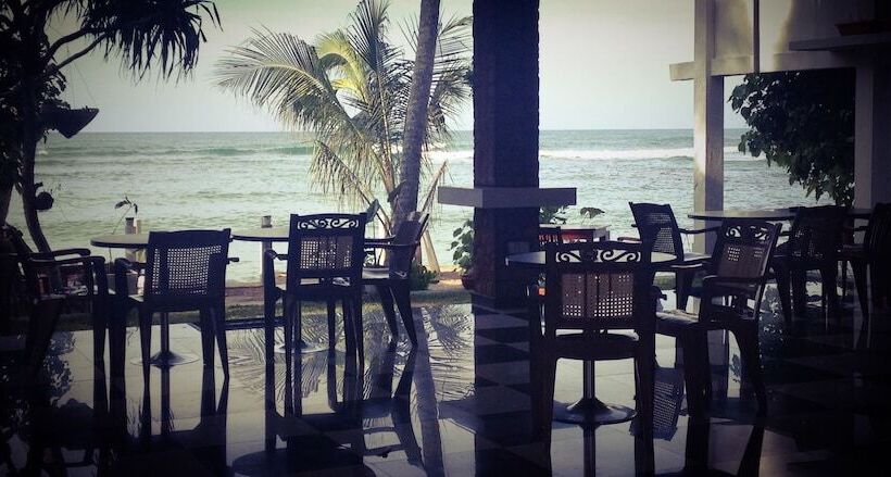 Hotel Mirissa Seastar