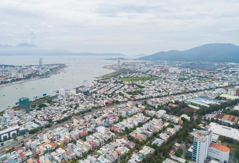 هتل Flora Beach  & Spa