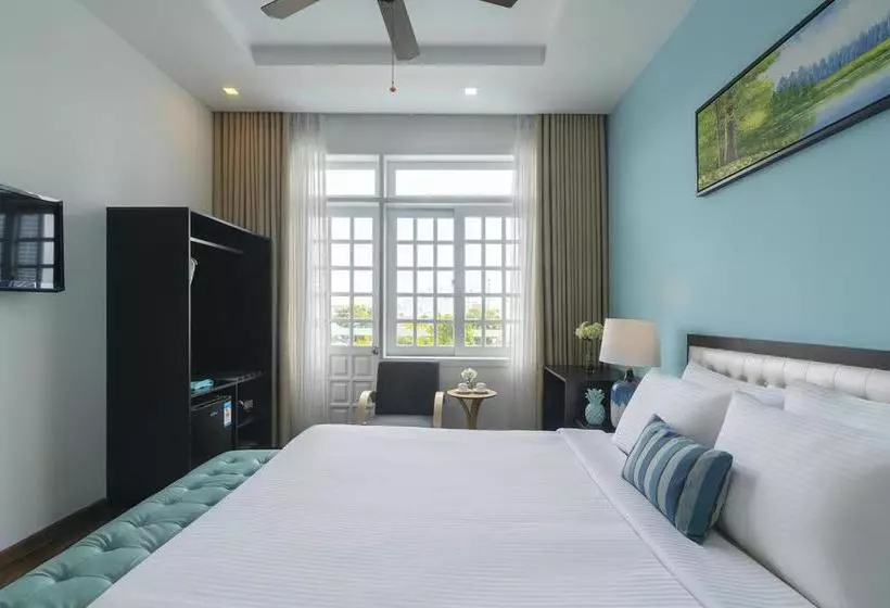 هتل Flora Beach & Spa