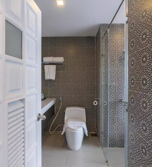 هتل Flora Beach & Spa