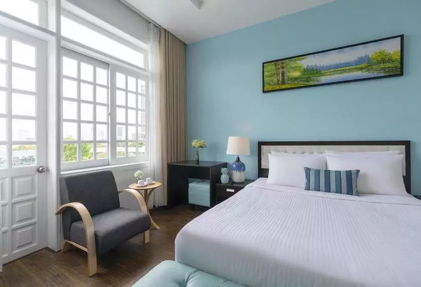 هتل Flora Beach & Spa
