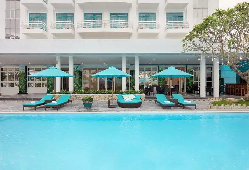 هتل Flora Beach & Spa