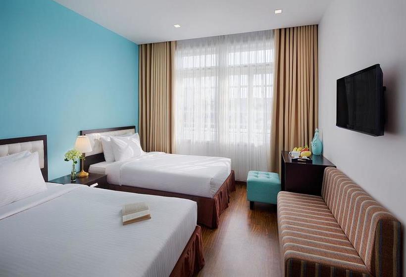 هتل Flora Beach  & Spa