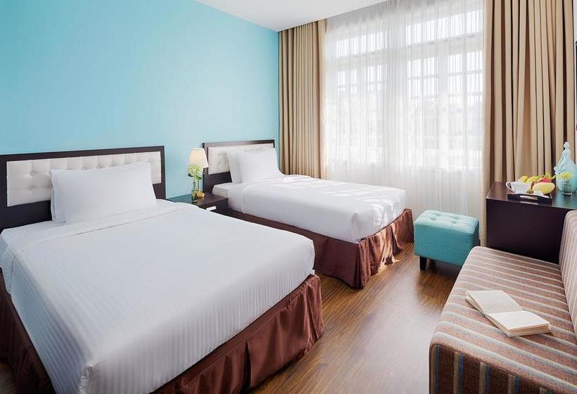 هتل Flora Beach  & Spa