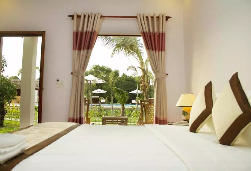 Ong Lang Village Resort