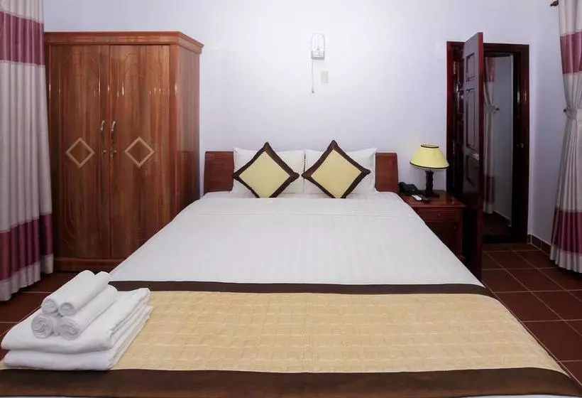 Ong Lang Village Resort