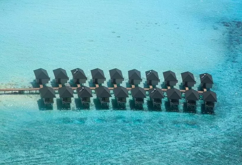 Summer Island Maldives Resort