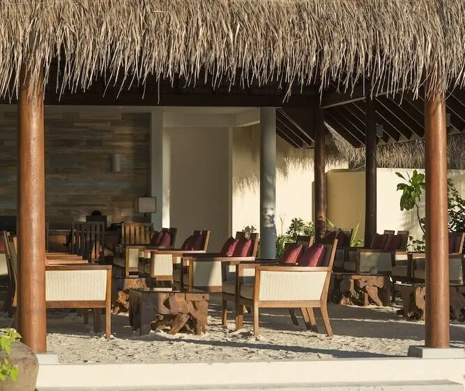 Summer Island Maldives Resort