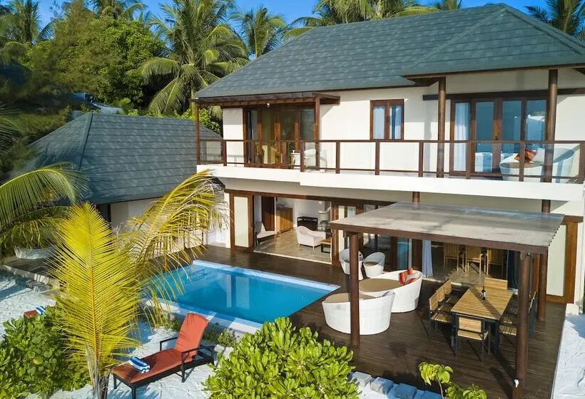 Summer Island Maldives Resort