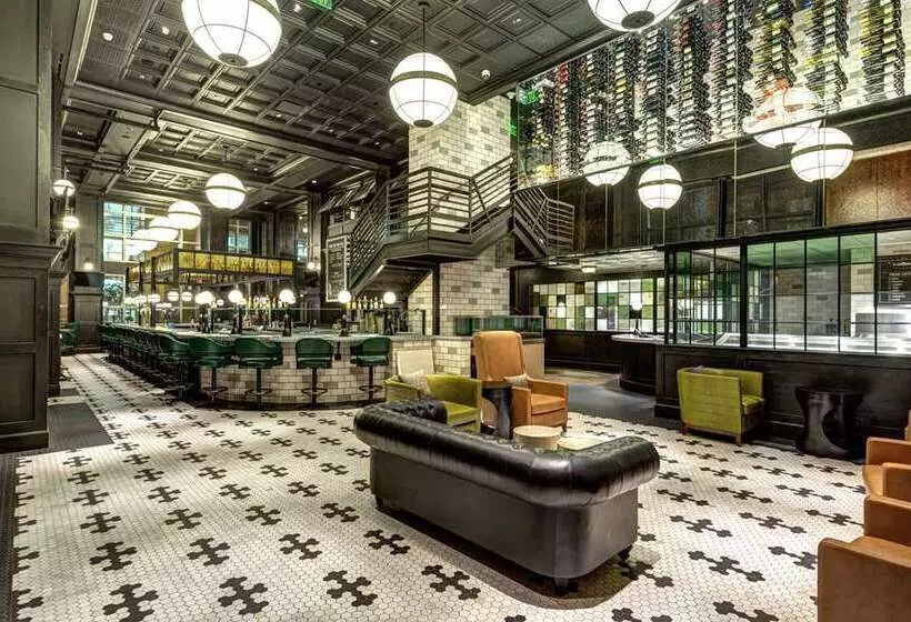 ホテル Hilton Norfolk The Main