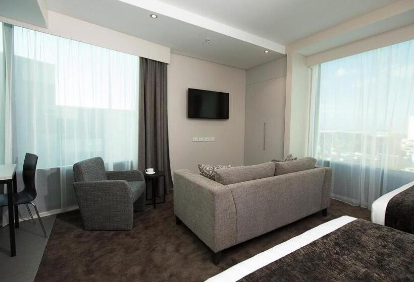 Hotel Quest Highbrook