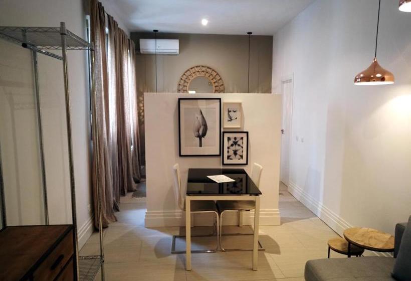 Fotos del hotel Six Rooms:  4