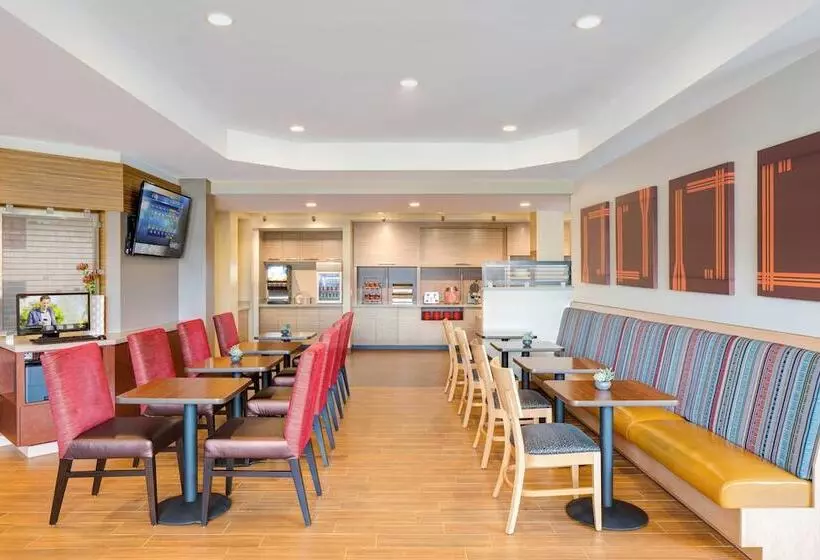 ホテル Towneplace Suites By Marriott Battle Creek