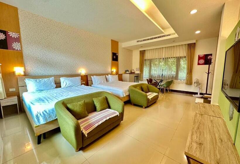 Li Wu Zuo Cun B&b