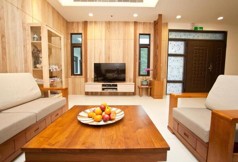 Li Wu Zuo Cun B&b