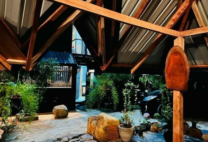 Hotelli Forestar Villa And Restaurant