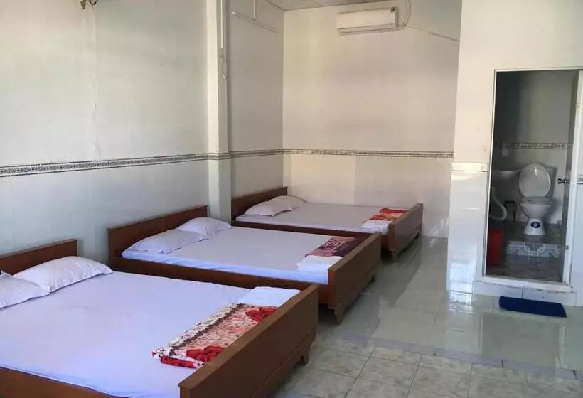هتل Khách Sạn Thiên Phúc
