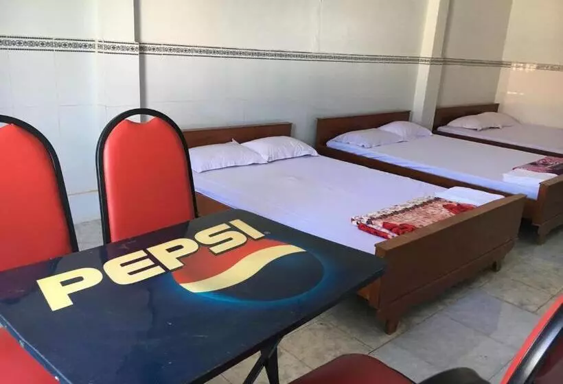 هتل Khách Sạn Thiên Phúc