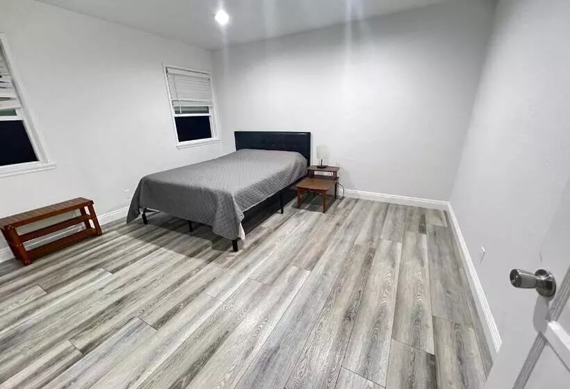 پانسیون Little Betty S Casita