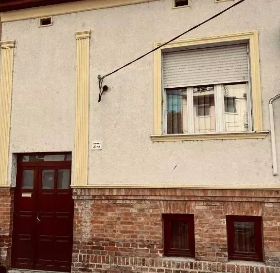 ペンション Best Price Guesthouse
