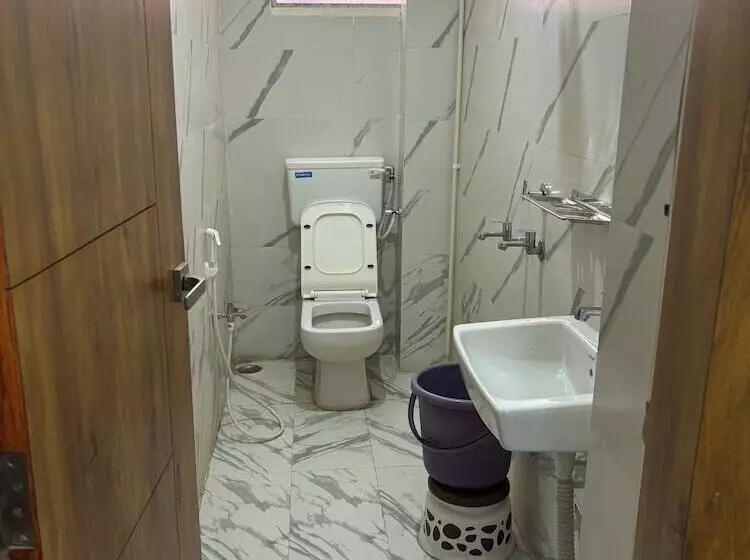 هتل Arraj, Raipur