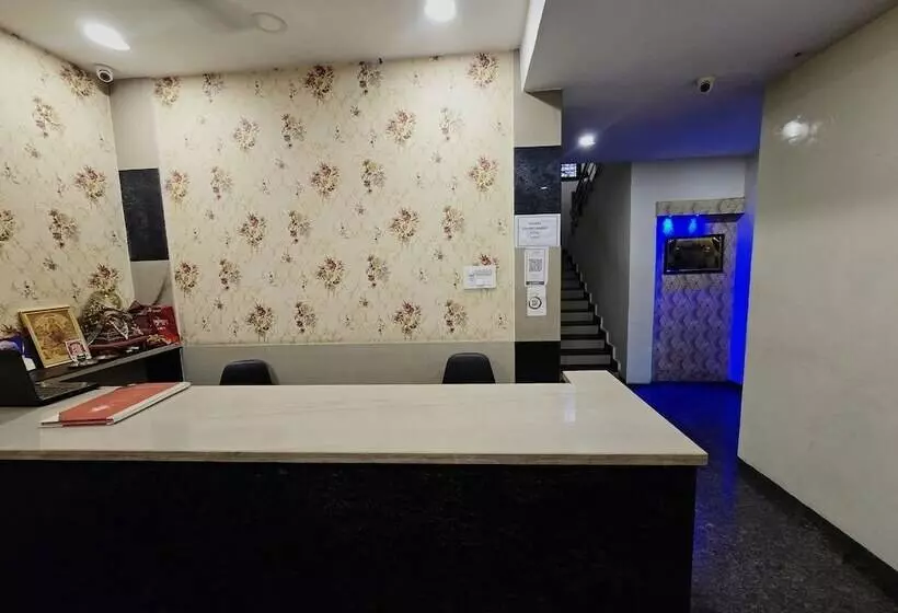 هتل Arraj, Raipur