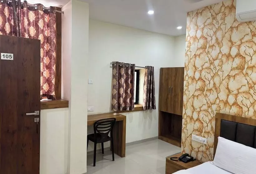 هتل Arraj, Raipur