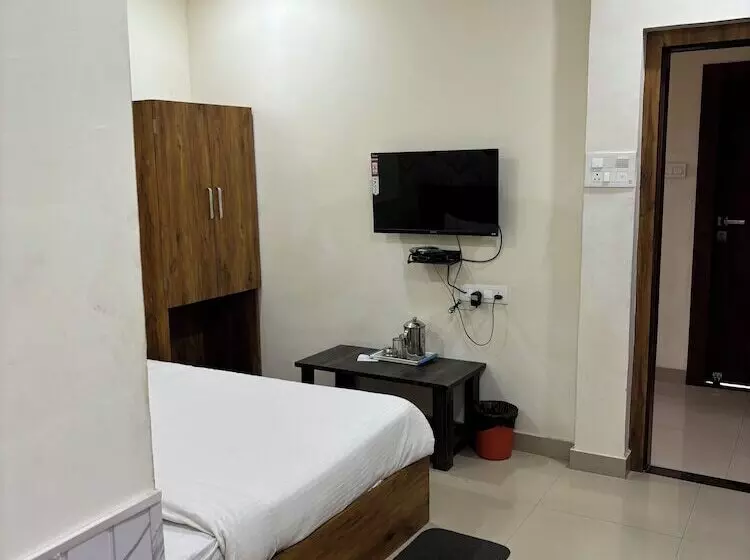 هتل Arraj, Raipur