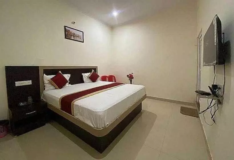 ホテル Goroomgo Nath Palace Varanasi