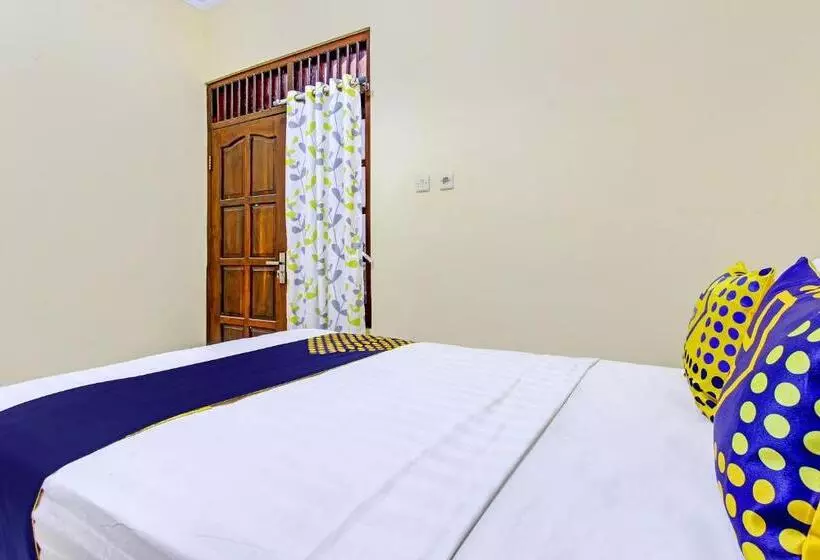 Hotelli Spot On 93007 Guest House Lestari