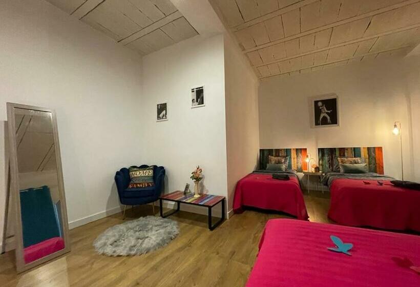 هاستل Rooms In Gothic