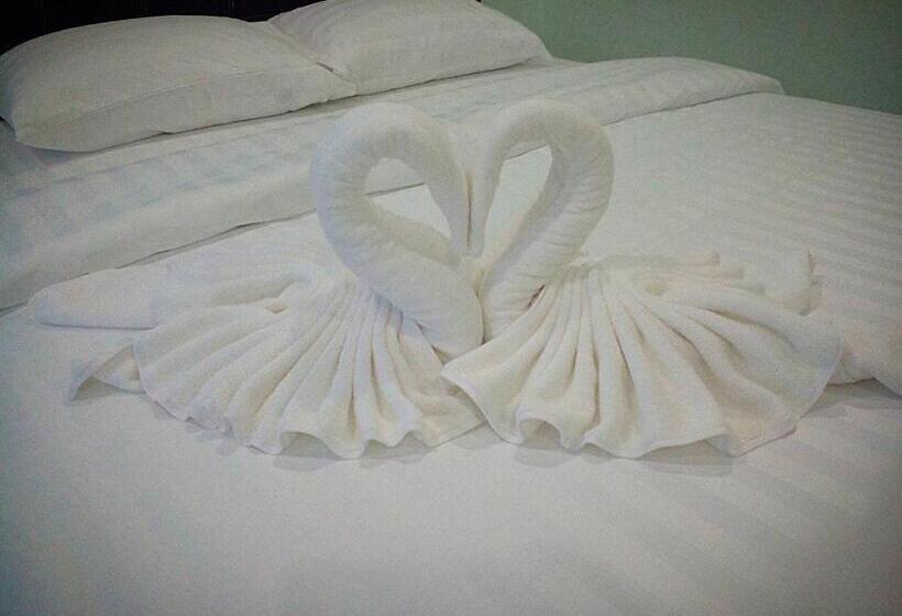 リゾートホテル การ์เด้นวิว รีสอร์ท