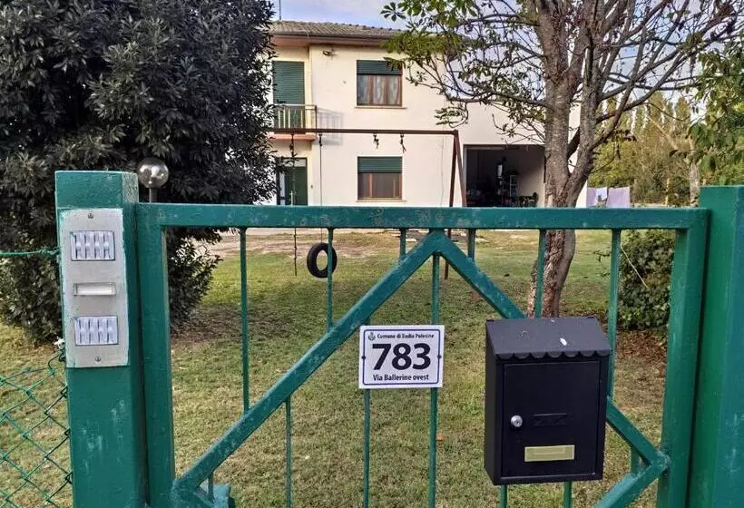 ベッドアンドブレックファースト Le Ballerine