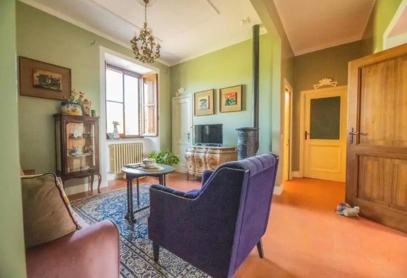 ベッドアンドブレックファースト Suite Con Bagno In Villa Esclusiva   Urbino