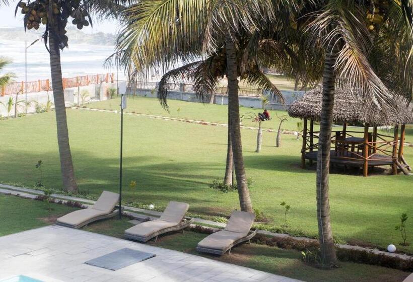 هتل Ankoba Beach