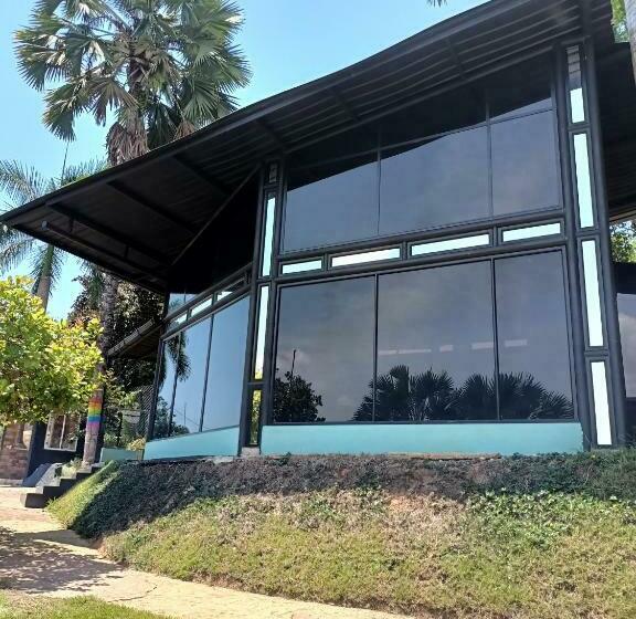 هتل کپسول Refugio Texano Suite Loft