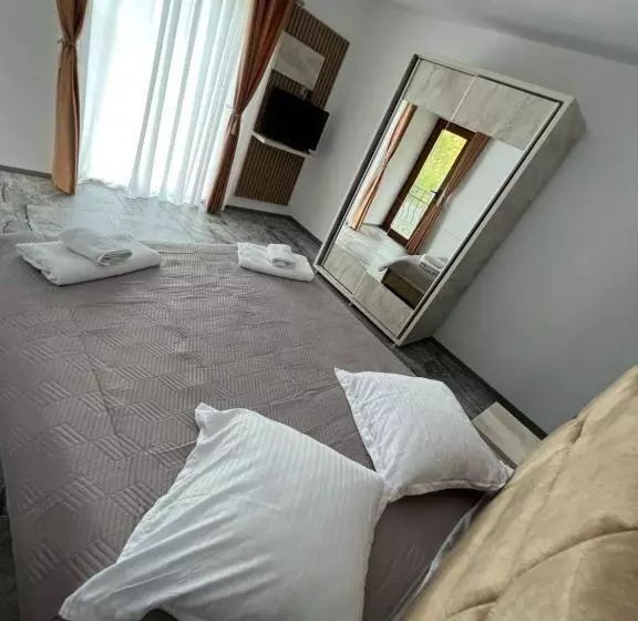 Majatalo Complex Brădișor