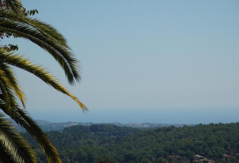 住宿加早餐  Le Mazet De Tourrettes